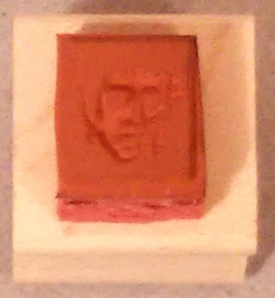 neato stuff: Mini Elvis (used)